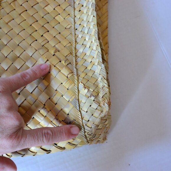 Vintage XL Straw Tote Bag - Picture 6 of 12